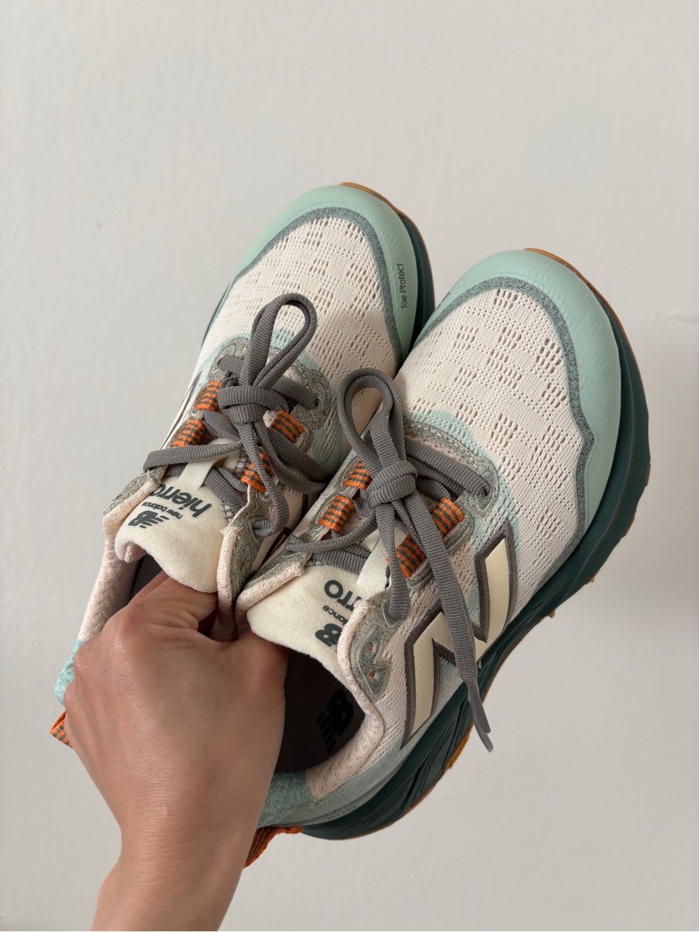 NEW New Balance Fresh Foam X Hierro v9 Women’s 5.5 Wide - Picture 2 of 8